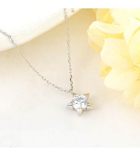 Сребърно колие Звезда | колекция Delicate Silver | Бижута Invoke.bg