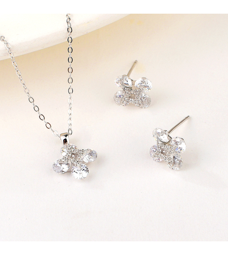 Сребърен комплект Цвете с родий | колекция Delicate Silver | Бижута Invoke