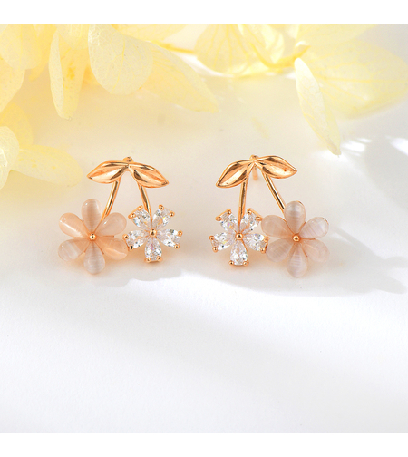 Сребърни обеци Цветя с розово позлатяване | колекция Delicate Silver | Бижута Invoke.bg