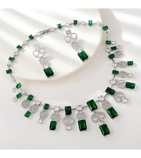 Комплект бяло позлатяване зелени кристали | Колекция Luxury Secret | Бижута Invoke.bg