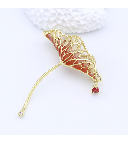 Стилна брошка жълто позлатяване 'Екзотично цвете' | Бижута Invoke.bg