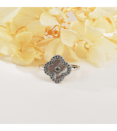 Сребърен пръстен цвете от седеф | колекция Delicate Silver