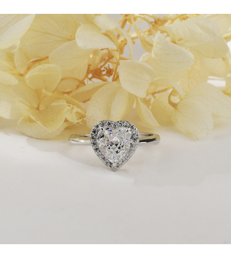 CRYSTAL HEART CRUSHED ICE RING