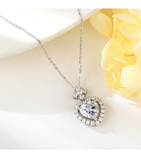 Сребърно колие Сърце с кристали | колекция Delicate Silver | Бижута Invoke.bg