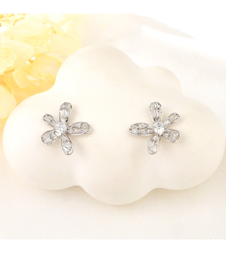 Сребърни обеци Цветя с родий | колекция Delicate Silver | Бижута Invoke.bg