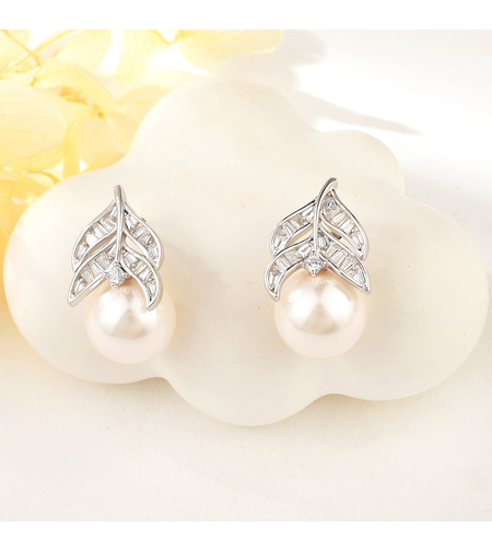 Сребърни обеци с перли | колекция Delicate Silver | Бижута Invoke.bg