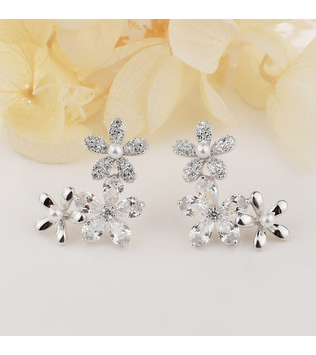 Ежедневни сребърни обеци цветя 2700000065129 | колекция Delicate Silver | Бижута Invoke.bg