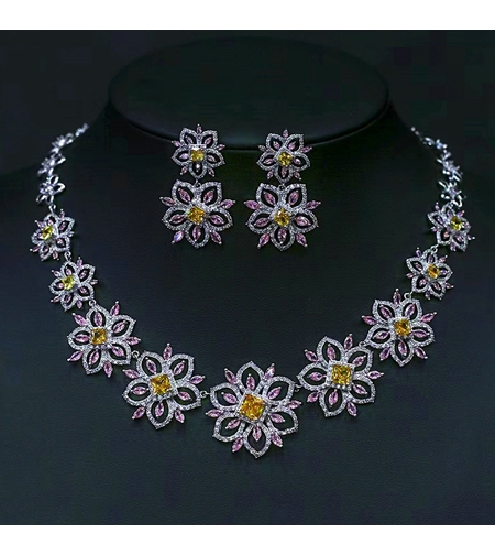 Комплект бяло позлатяване кристални цветя | Колекция Luxury Secret | Бижута Invoke.bg