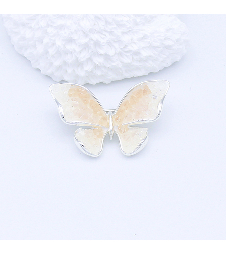 Луксозна брошка бяло позлатяване пеперуда