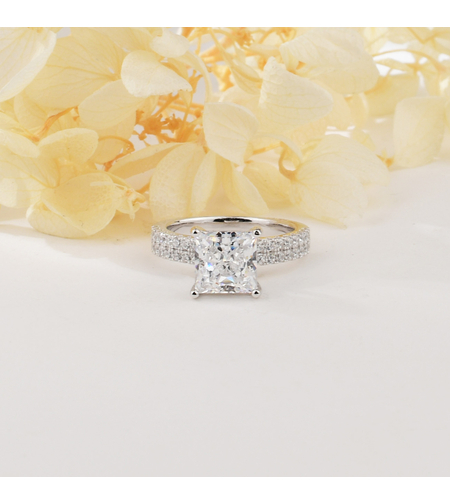 CRYSTAL SHINE CRUSHED ICE RING