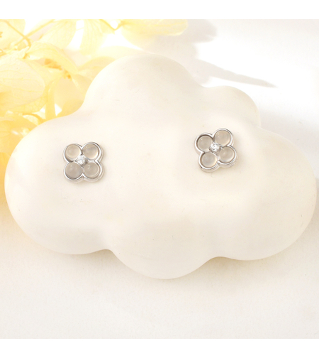 Сребърни обеци Цветя с родий | колекция Delicate Silver | Бижута Invoke.bg