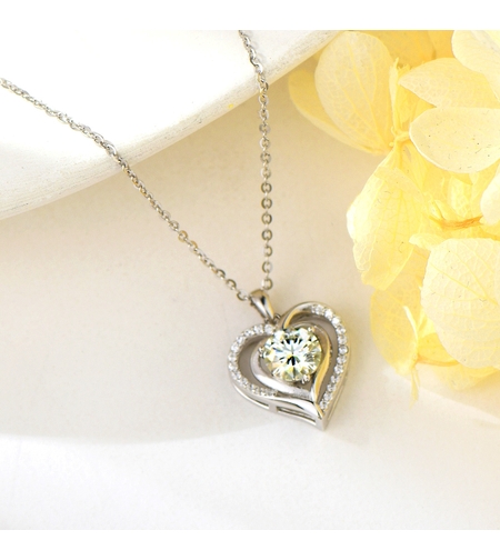 Сребърно колие Сърце | Колекция Мойсанит | Бижута Invoke.bg