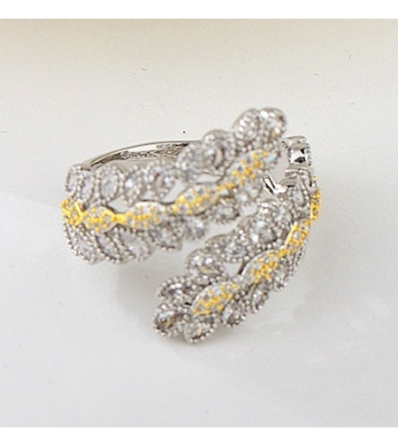 Пръстен бяло позлатяване с кристали Swarovski | Колекция Luxury Secret | Бижута Invoke.bg