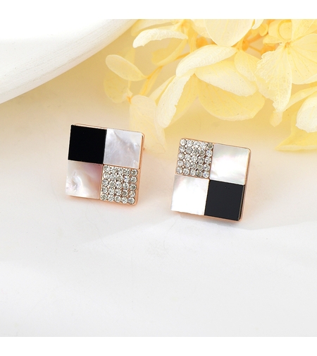 Обеци розово позлатяване със седеф | Колекция Rose Gold | Бижута Invoke.bg