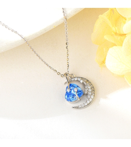 Сребърно колие Синя Луна | колекция Delicate Silver | Бижута Invoke