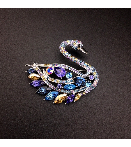 Брошка бяло позлатяване 'Пъстър лебед' | Бижута Invoke.bg