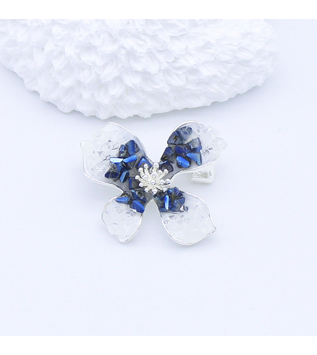 Луксозна брошка бяло позлатяване 'Синьо цвете' | Бижута Invoke.bg