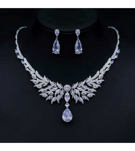 Комплект бяло позлатяване кристални капки | Колекция Luxury Secret | Бижута Invoke.bg