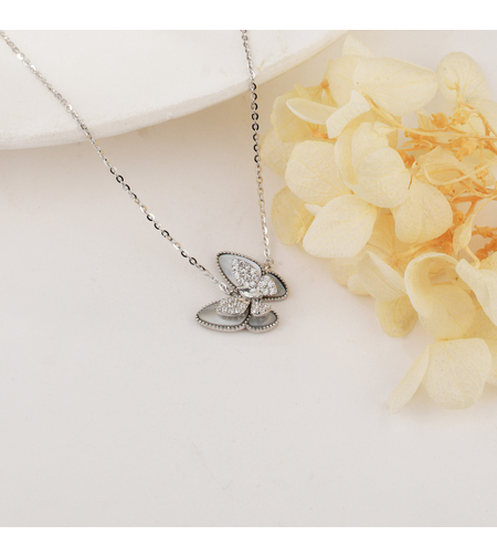 Нежно сребърно колие пеперуда | колекция Delicate Silver | Бижута Invoke.bg