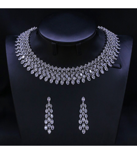 Комплект бяло позлатяване 18К с кристали Swarovski | Колекция Luxury Secret | Бижута Invoke.bg