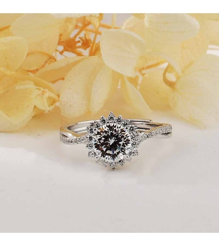 СРЕБЪРНИ БИЖУТА - СРЕБЪРЕН ПРЪСТЕН МОЙСАНИТ