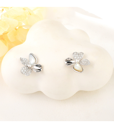 Сребърни обеци Цветя | колекция Delicate Silver | Бижута Invoke