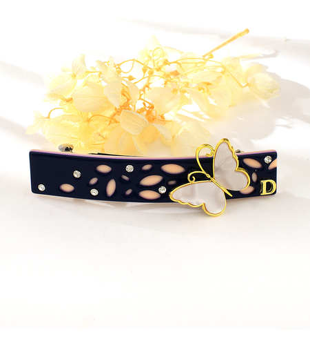 ЧЕРНА ШНОЛА ПЕПЕРУДА БИЖУТЕРИЕН АКРИЛ