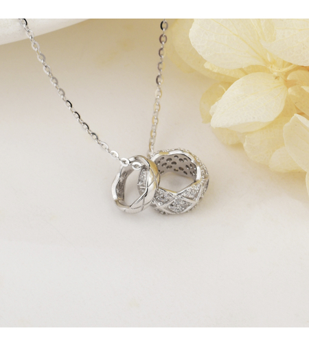 Нежно сребърно колие халки | колекция Delicate Silver | Бижута Invoke.bg