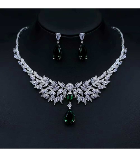 Комплект бяло позлатяване зелени капки | Колекция Luxury Secret | Бижута Invoke.bg