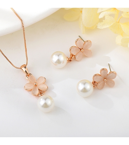 Комплект розово позлатяване цвете с перла | Колекция Rose Gold | Бижута Invoke.bg