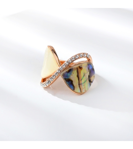 Пръстен розово позлатяване симетрия от седеф | Колекция Rose Gold | Бижута Invoke.bg