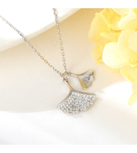 Сребърно колие Гинко Билоба | колекция Delicate Silver | Бижута Invoke