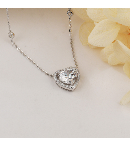 Нежно сребърно колие сърце | колекция Delicate Silver | Бижута Invoke.bg