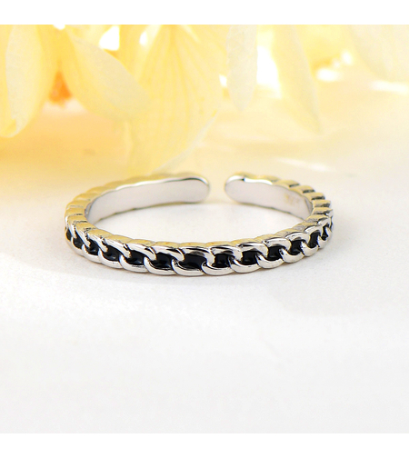 Сребърен пръстен верига | колекция Delicate Silver | Бижута Invoke.bg