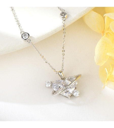 Сребърно колие Планетата на любовта | колекция Delicate Silver | Бижута Invoke.bg