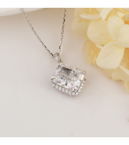 CRYSTAL SHINE CRUSHED ICE NECKLACE