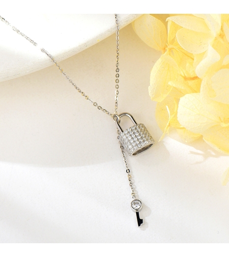 Сребърно колие катинар с ключ | колекция Delicate Silver | Бижута Invoke