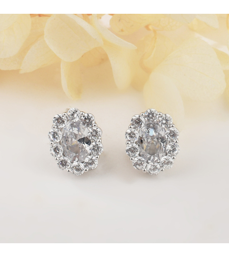 SPARKING STUD SILVER EARRINGS