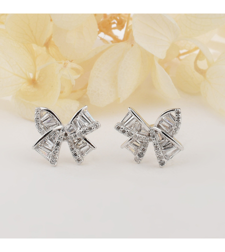 Сребърни обеци по ухото панделки | колекция Delicate Silver | Бижута Invoke.bg