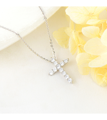 Сребърно колие кръст | колекция Delicate Silver | Бижута Invoke.bg