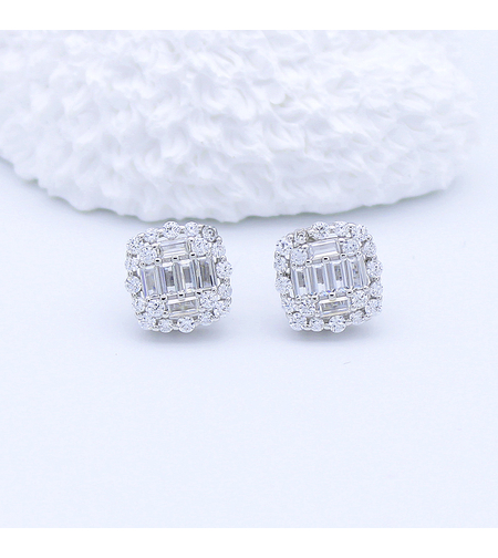 СРЕБЪРНИ ОБЕЦИ ПО УХОТО С ЦИРКОНИ - 2700000067536