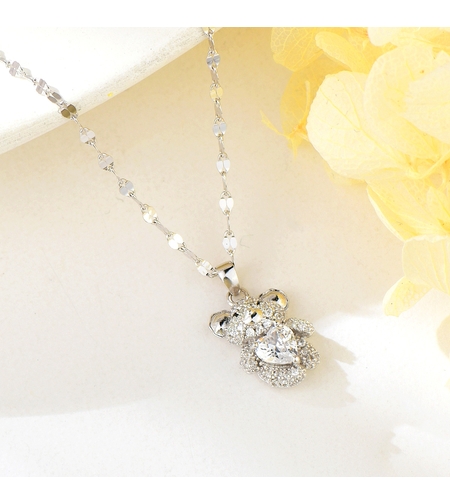 Сребърно колие Мече | колекция Delicate Silver | Бижута Invoke