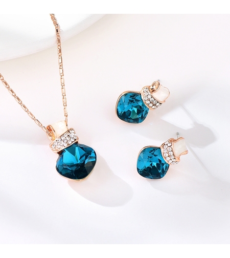 Комплект розово позлатяване с кристали Swarovski | Колекция Rose Gold | Бижута Invoke.bg