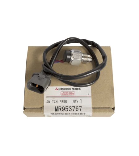 Датчик свободен ход преден мост МИТСУБИШИ ПАДЖЕРО 3 4 MITSUBISHI PAJERO MR953767 OEM MITSUBISHI