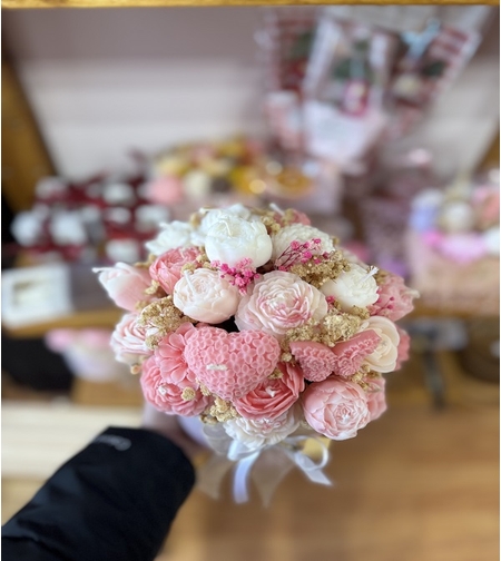 Аранжиран букет от ароматни свещи