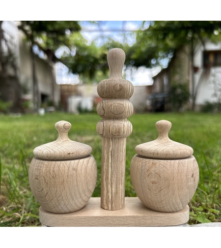 Дървена двойна солничка