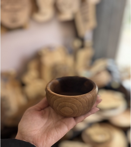 Дървена купичка