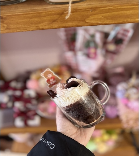 Ръчно изработена свещ