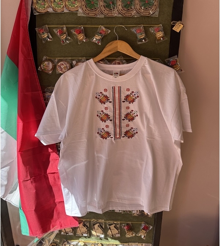 Мъжка памучна тениска с шевица