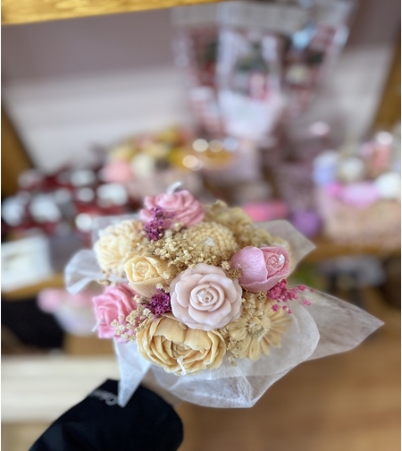 Аранжиран букет от ароматни свещи